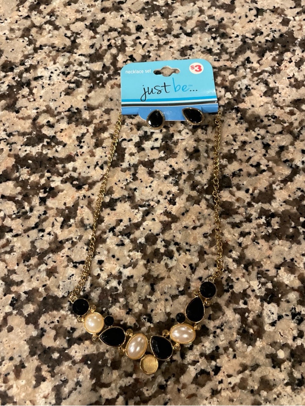 Multicolor Random Jewelry Bundle - Picture 3 of 6
